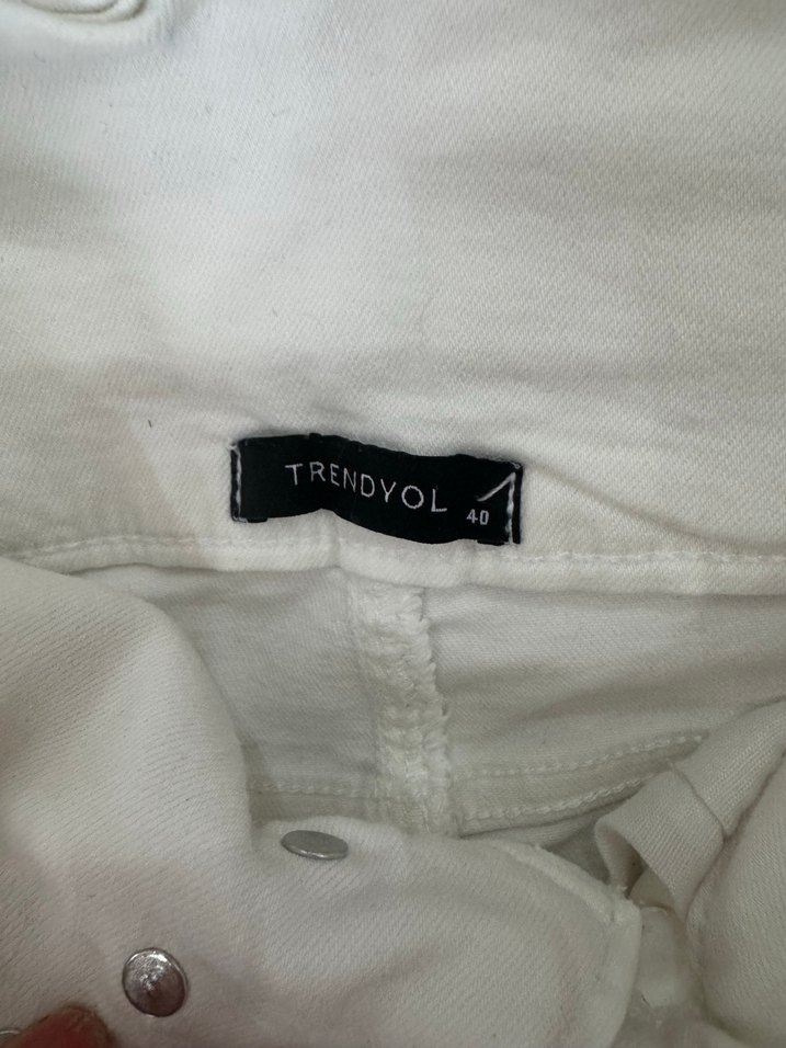 Kadın Beyaz Pamuklu Normal Kesim Jean - Görsel 5