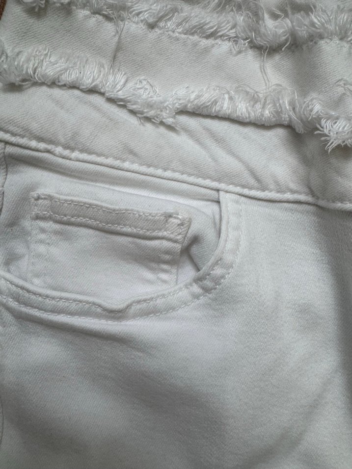 Kadın Beyaz Pamuklu Normal Kesim Jean - Görsel 4