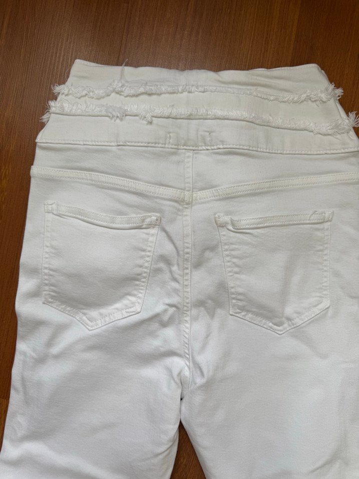 Kadın Beyaz Pamuklu Normal Kesim Jean - Görsel 3