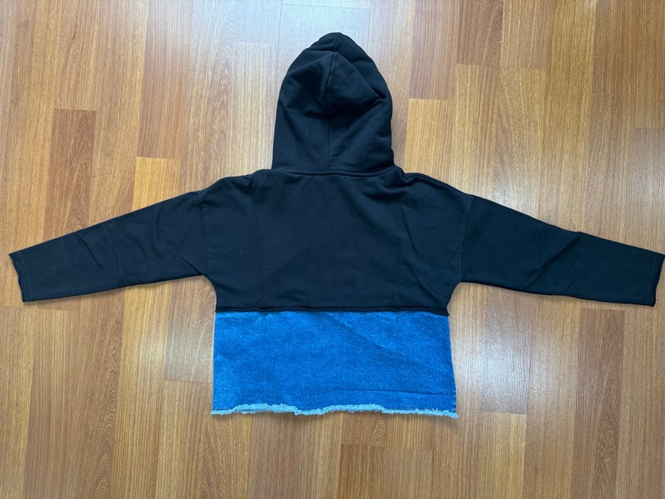 Kapüşonlu Siyah Denim Detaylı Sweatshirt - Görsel 2