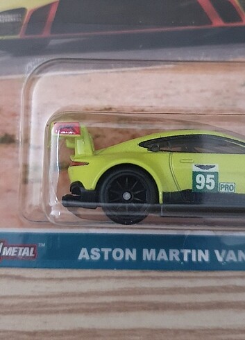  Beden Aston Martin Vantage GTE
