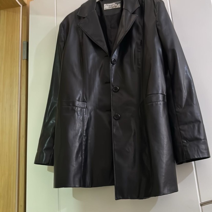 Düğmeli Siyah Deri Kadın Ceket - Görsel 2