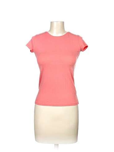 Diğer T-shirt %70 İndirimli.
