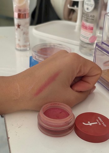 Flormar Koyu Kırmızı Dudak ve Yanak Bakımı - Görsel 3