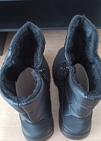 Kadin bot - Görsel 6