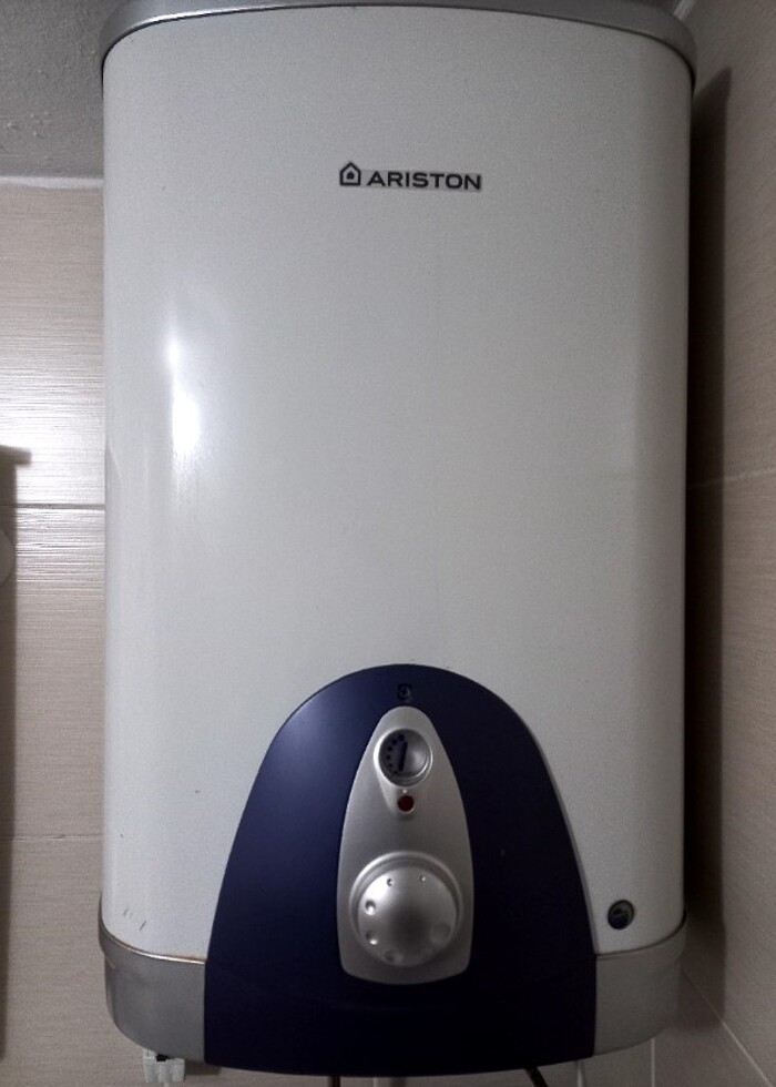 Ariston 65 litre termosifon - Görsel 4