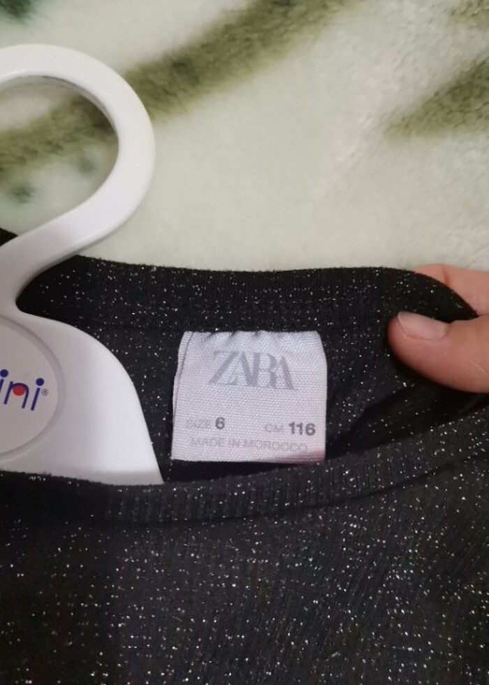 kadife şort hm simli bluz zara 5-6 kız çocuk kombin ve botlar - Görsel 3