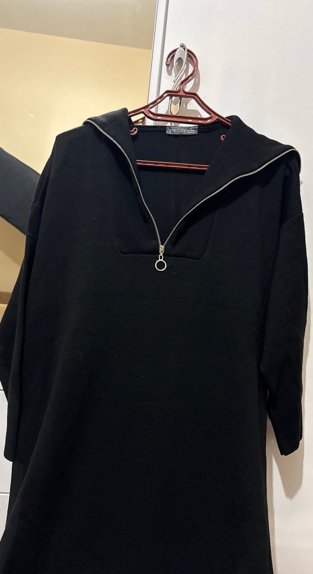 Siyah Uzun Kollu Yüksek Yakalı Uzun Elbise - Görsel 2