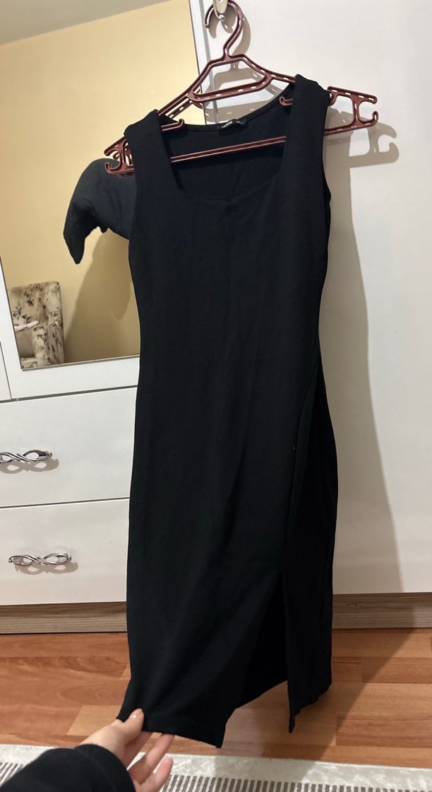 Siyah V Yaka Uzun Kollu Midi Elbise - Görsel 3