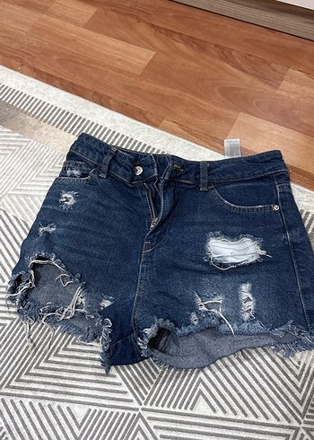 Kadın Lacivert Yırtık Mini Kot Şort - Görsel 2