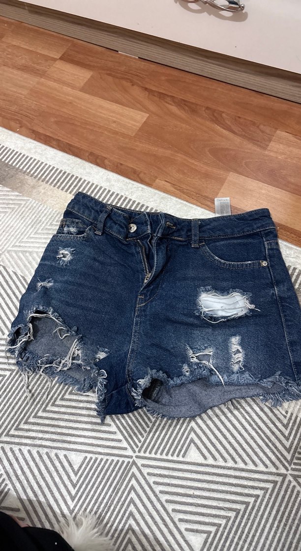 Kadın Lacivert Yırtık Mini Kot Şort - Görsel 2