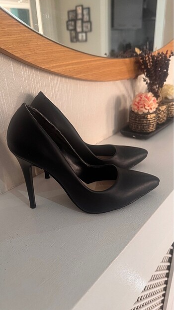 Siyah mat stiletto