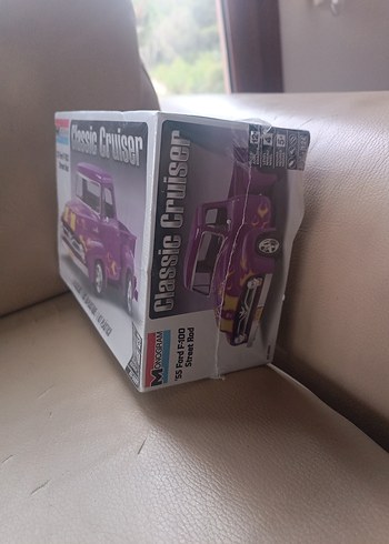 Monogram 55 Ford F-100 Model Araba - Görsel 2