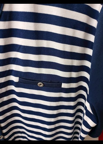 Mavi Çizgili V Yakalı bluz - Görsel 4