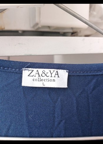 Mavi Çizgili V Yakalı bluz - Görsel 6