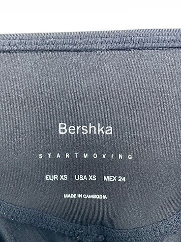 xs Beden siyah Renk Bershka Tayt / Spor taytı %70 İndirimli.