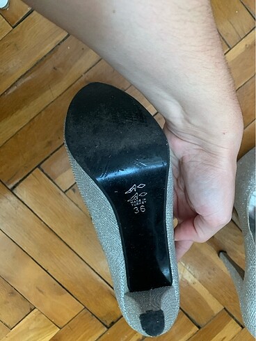 Gri simli platform topuklu klasik ayakkabı - Görsel 5