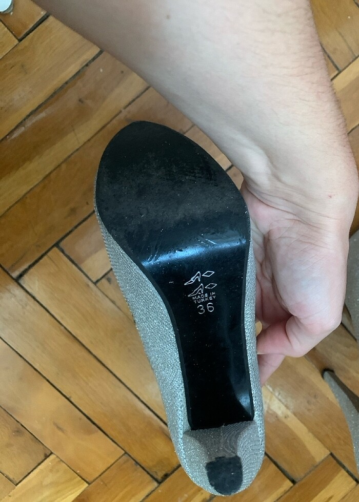 Gri simli platform topuklu klasik ayakkabı - Görsel 5