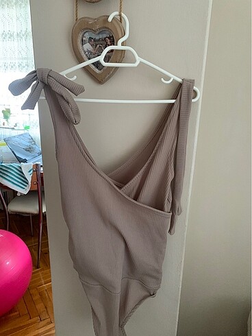 Trendyolmilla çıtçıtlı body
