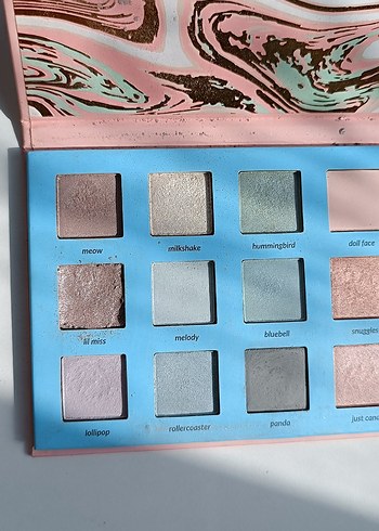  Beden Renk Rival de Loop Candy Pastels Far Paleti