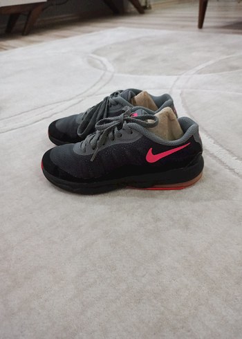 33 Beden Nike Gri Kız Çocuk Spor Ayakkabı