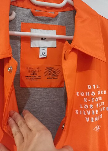 H&M Yağmurluk Rüzgarlık - Görsel 3