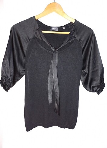 Sabri Özel Bluz 2 ve ya 3 Kere Giyildi - Görsel 7