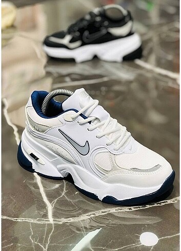 Nike Kadın Spor Ayakkabı 