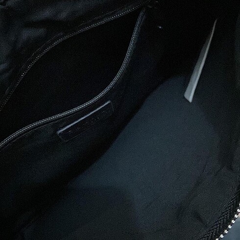 Beden Bershka clutch