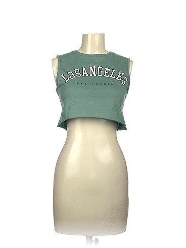 PreLoved T-shirt %70 İndirimli.