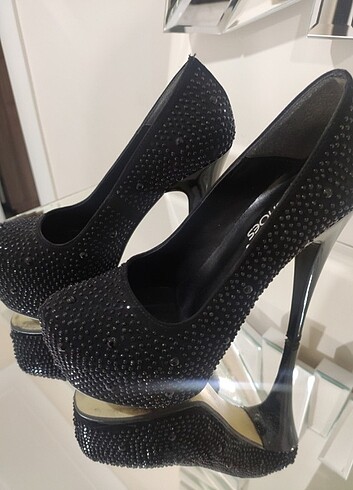 Ted Baker Bayer platform 