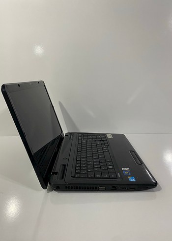 DEV EKRAN TOSHİBA İ3 LAPTOP - Görsel 4