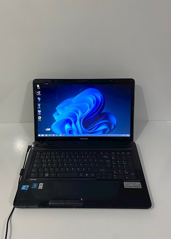 DEV EKRAN TOSHİBA İ3 LAPTOP - Görsel 3