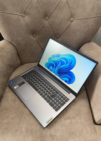 TERTEMİZ 15 AY GARANTİLİ LENOVO LAPTOP - Görsel 2