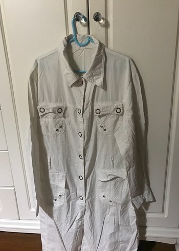 Düğmeli Uzun Kollu Beyaz Keten Gömlek - Görsel 2