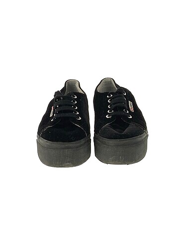 38 Beden Superga Klasik Ayakkabı %70 İndirimli.