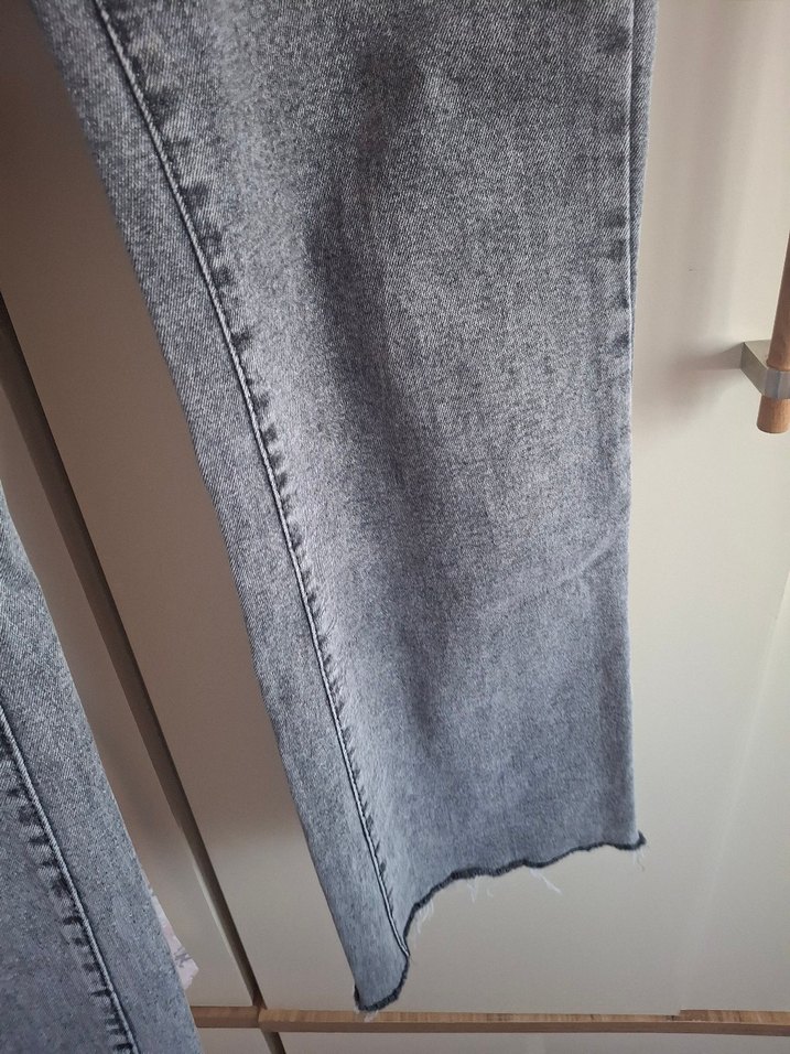 Gri Salaş Kesim Midi Kadın Kot Pantolon - Görsel 2