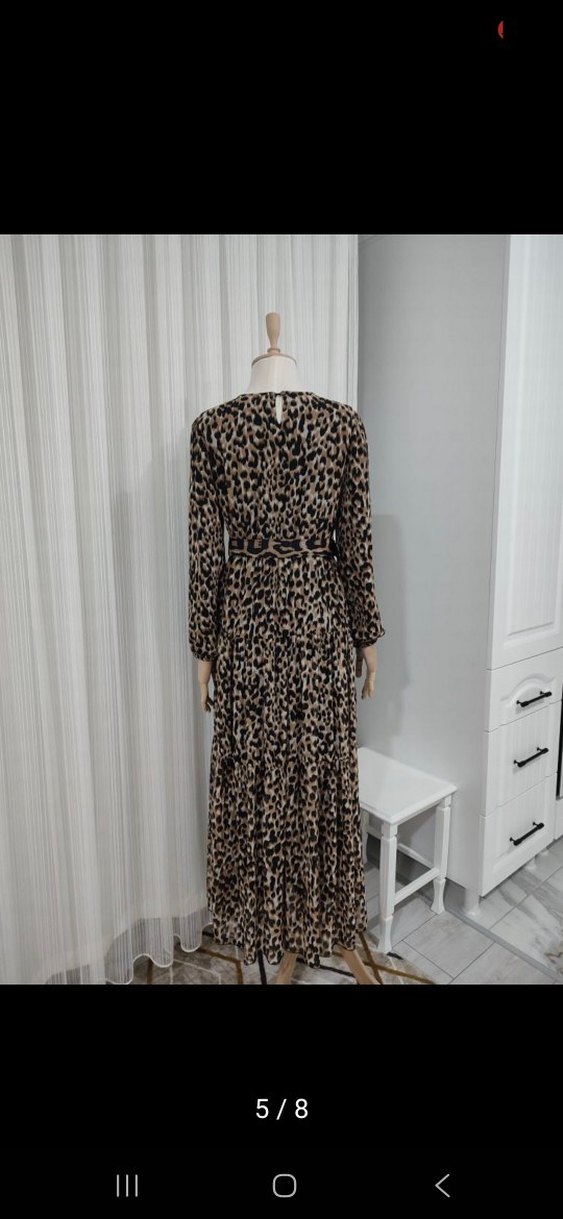 Leopar Desenli Kemerli Uzun Elbise - Görsel 3