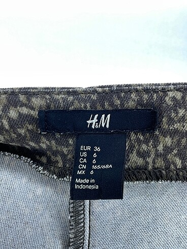 36 Beden çeşitli Renk H&M Kumaş Pantolon %70 İndirimli.