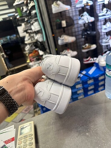 36 Beden beyaz Renk Puma Ayakkabı