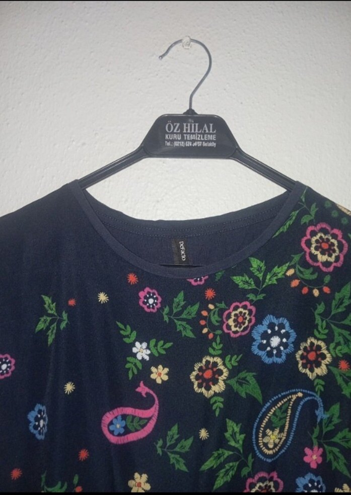 Bohem Tarz Kısa Kollu Desenli Tişört - Görsel 4