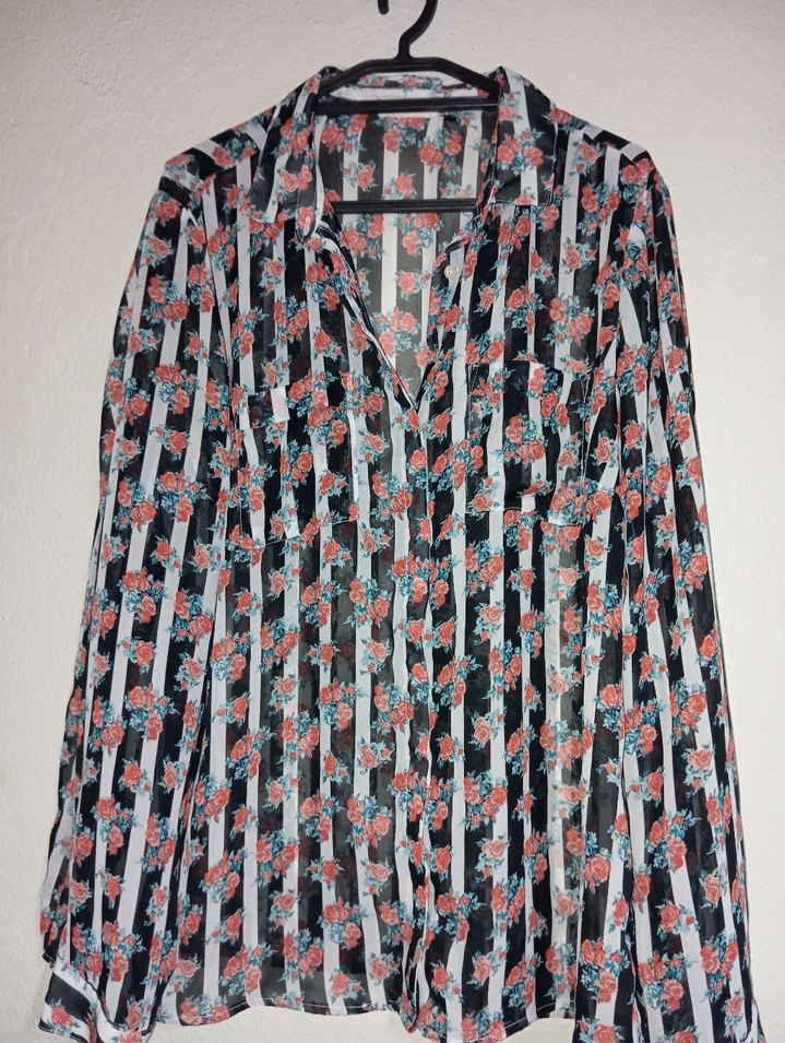 Çiçekli Düğmeli Uzun Kollu Kadın Gömlek - Görsel 2