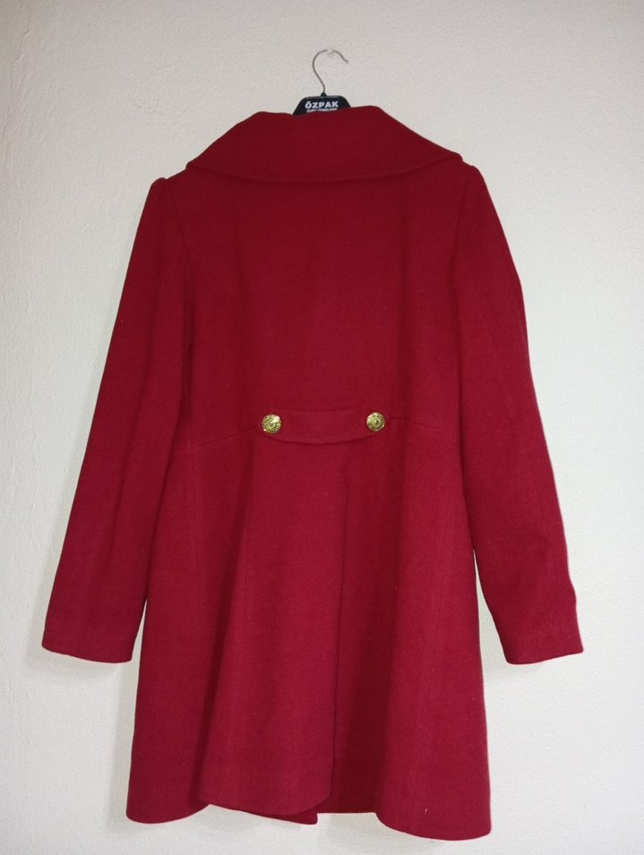 Düğmeli Kırmızı Kadın Kaban - Görsel 5