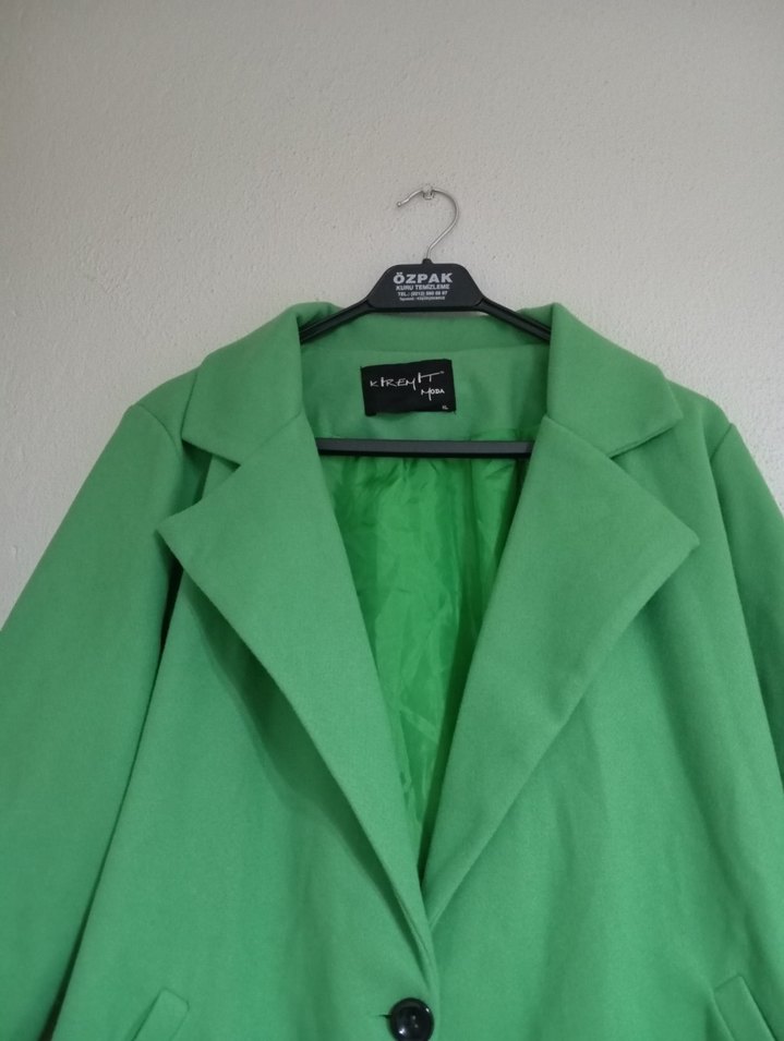 Yeşil Düğmeli Midi Kadın Kaban - Görsel 4