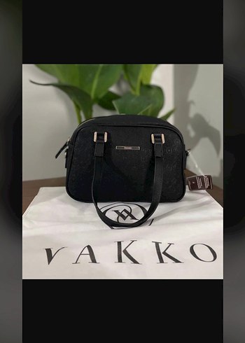 Vakko Siyah Deri Kadın Omuz Çantası