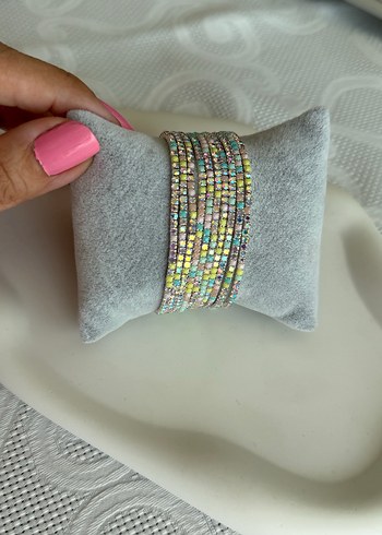 Pastel renk taşlı çoklu lastik bileklik 