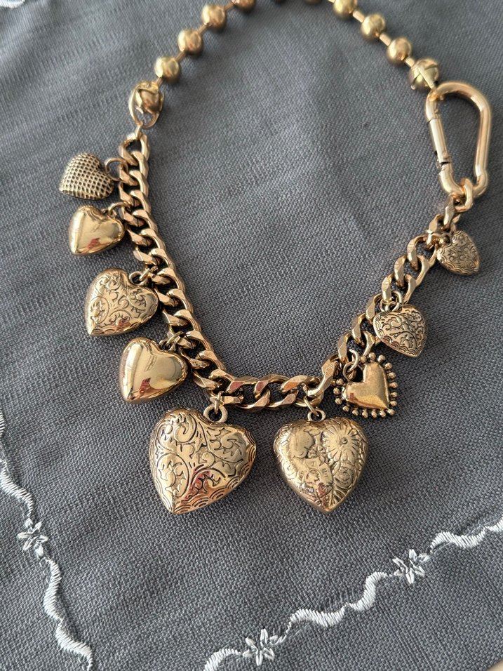 Zara model antik sarı kalp charm kolye - Görsel 2