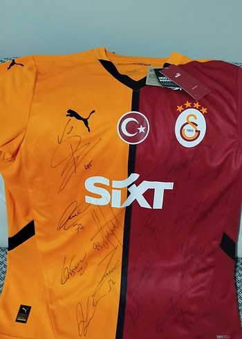 Kısa Kollu Galatasaray İmzalı Jersey