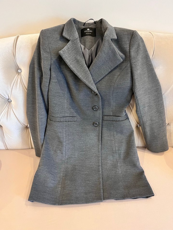 Düğmeli Gri kaşe  Kadın Kaban - Görsel 2