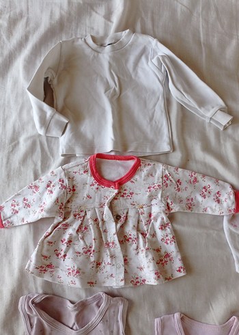 Dantel Detaylı Pembe Askısız Bebek Body - Görsel 6